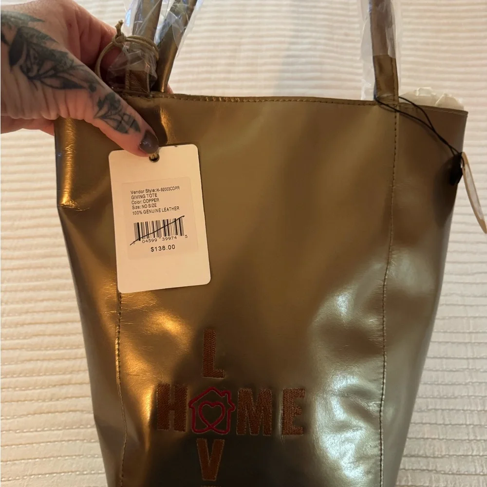 HOBO Giving Tote - Metallic Gold Tote - Picture 3 of 5